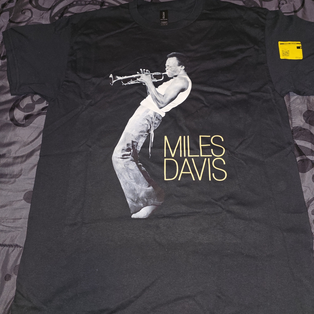 brand new large Miles Davis Black Graphic T-Shirt